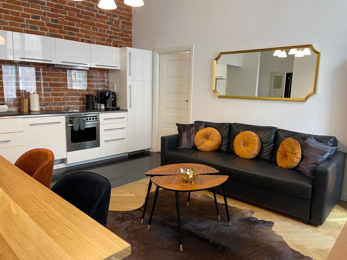 Golden Pearl - Main Square, 100 Sqm, 4 Rooms Cracóvia Exterior foto