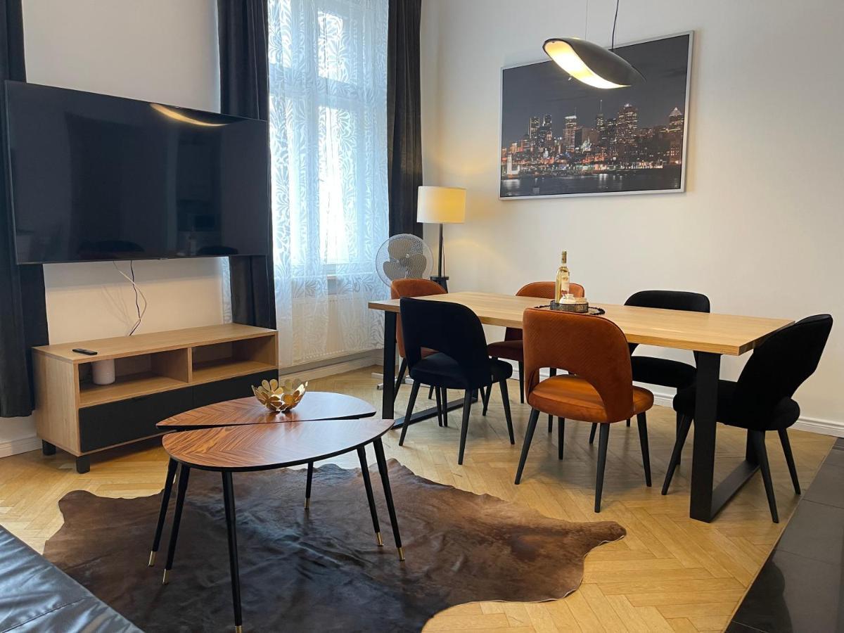 Golden Pearl - Main Square, 100 Sqm, 4 Rooms Cracóvia Exterior foto