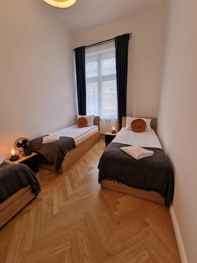 Golden Pearl - Main Square, 100 Sqm, 4 Rooms Cracóvia Exterior foto
