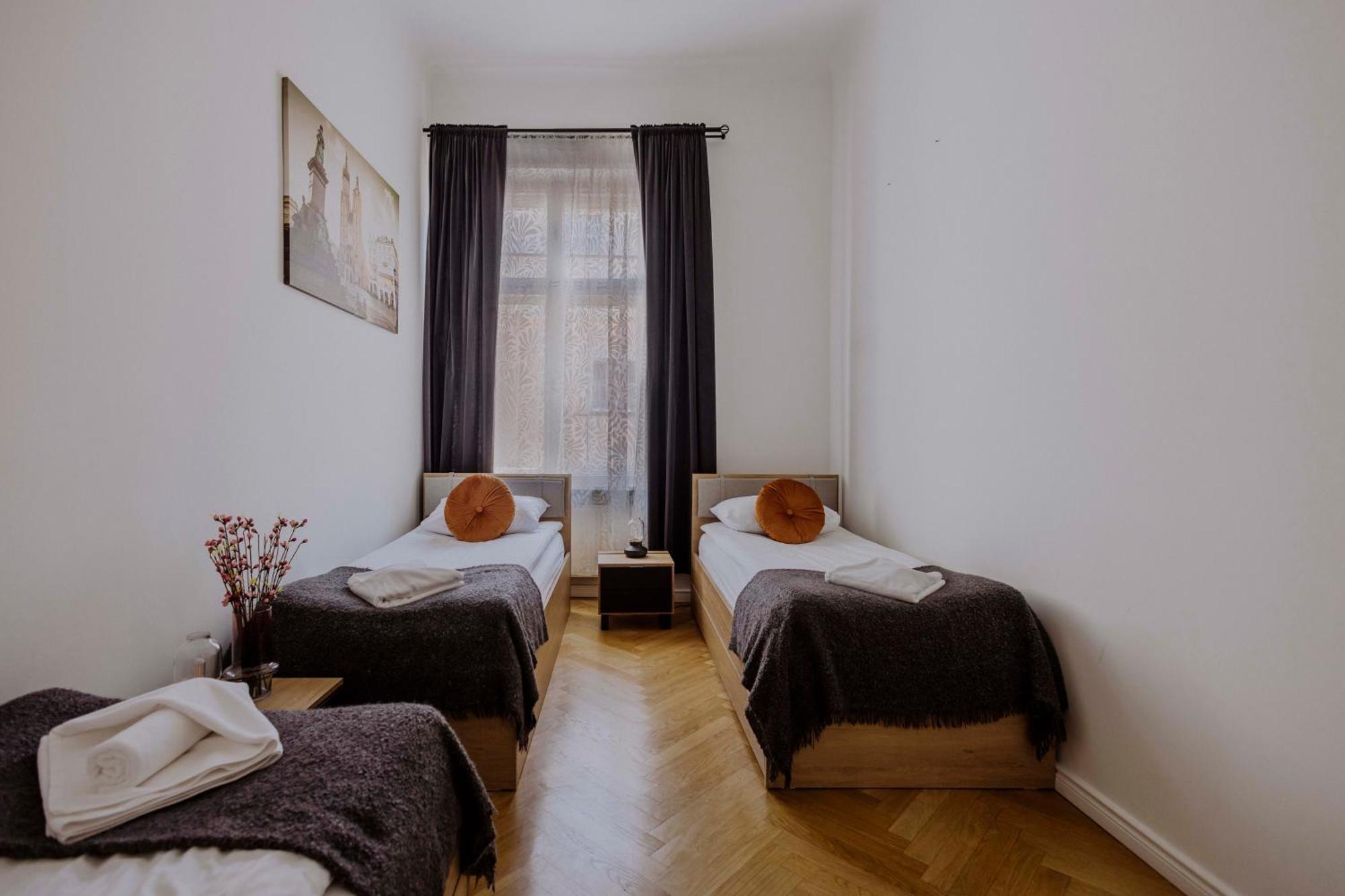 Golden Pearl - Main Square, 100 Sqm, 4 Rooms Cracóvia Exterior foto