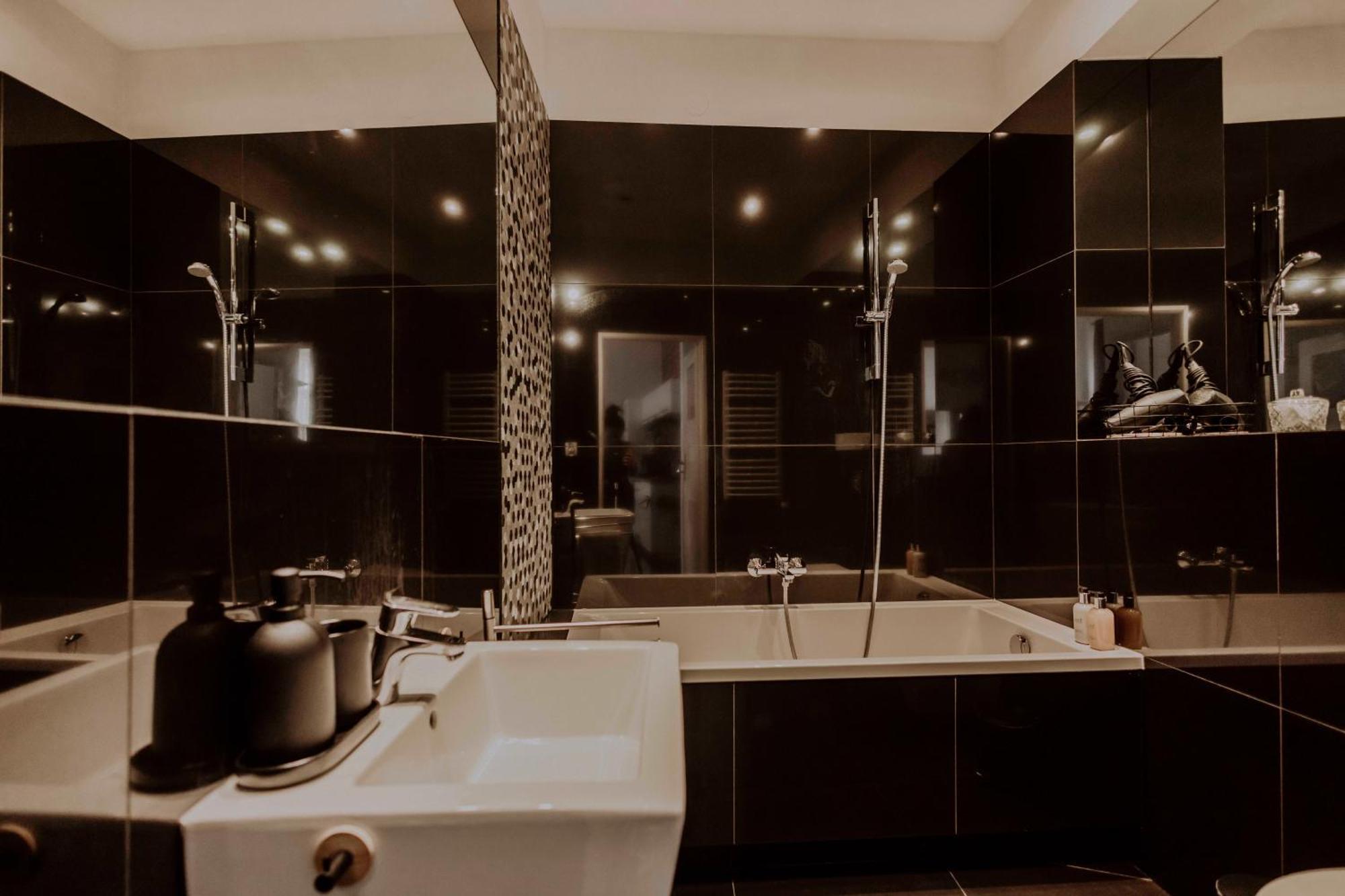 Golden Pearl - Main Square, 100 Sqm, 4 Rooms Cracóvia Exterior foto