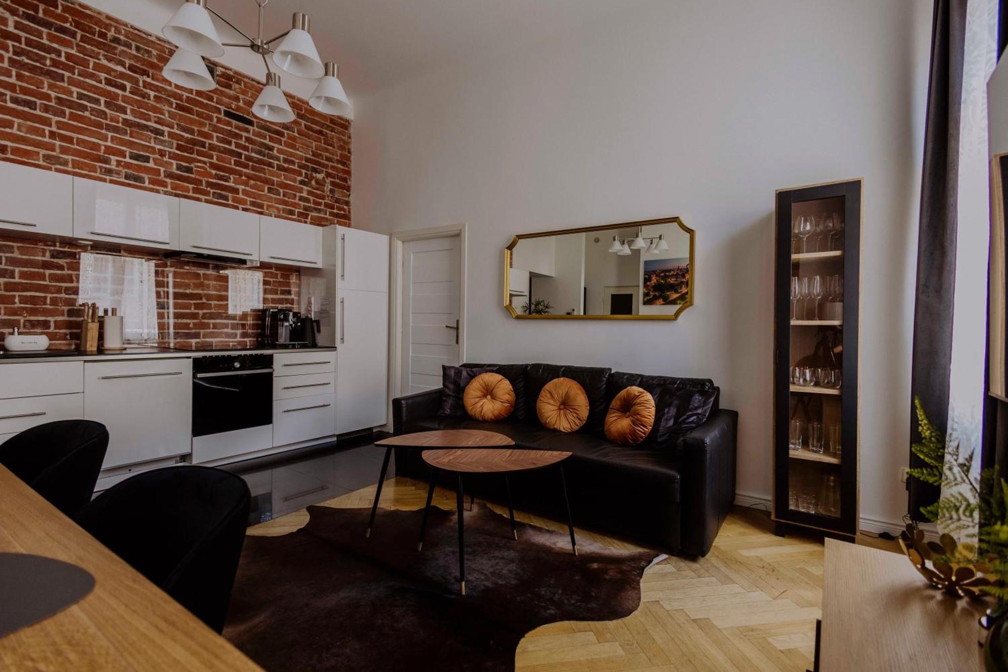 Golden Pearl - Main Square, 100 Sqm, 4 Rooms Cracóvia Exterior foto